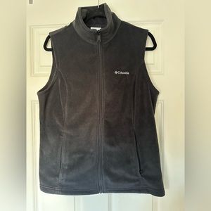 Columbia fleece vest